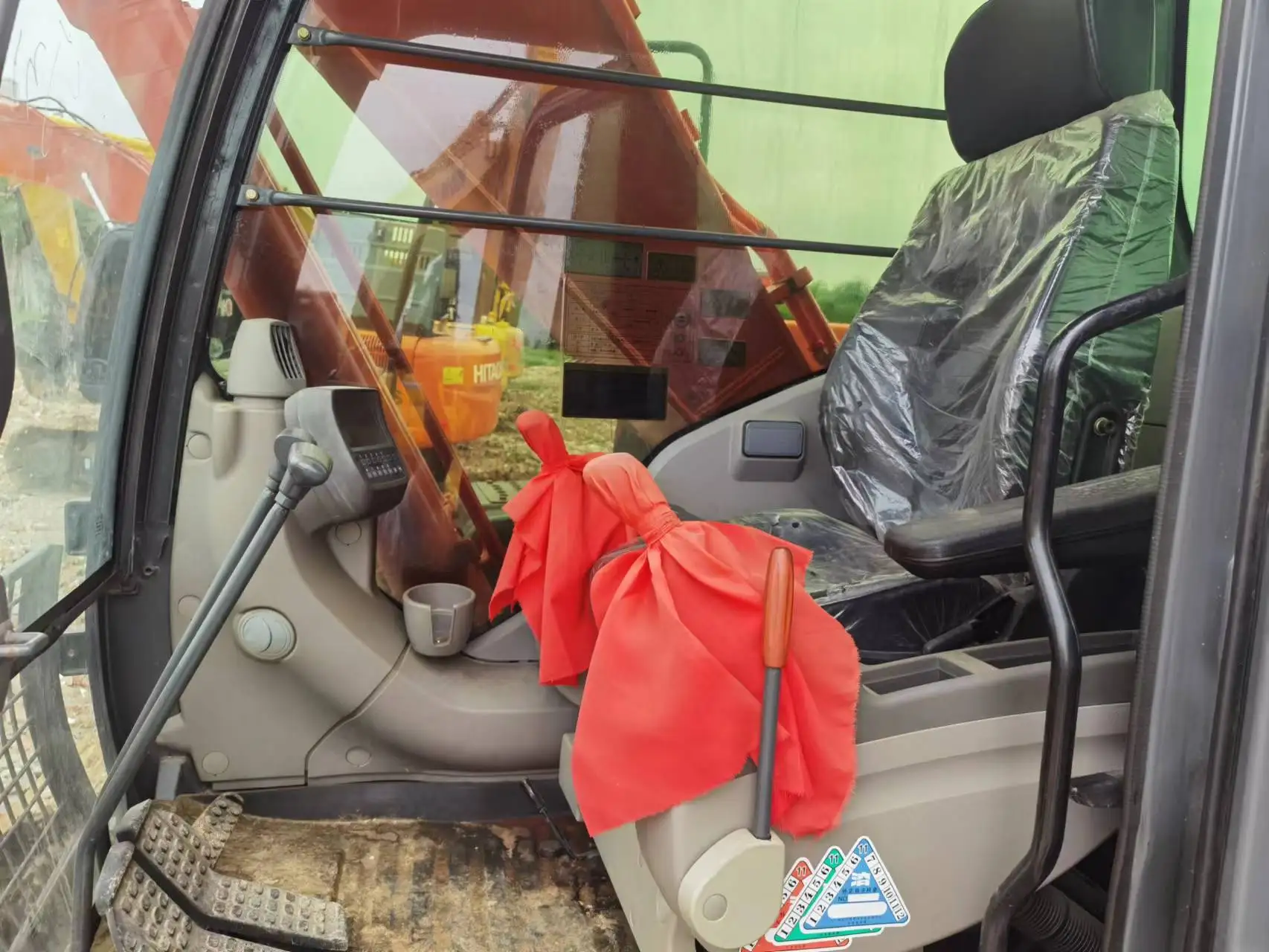 Japan imported hitachi zx210 excavator used zaxis 210 hydraulic tractor excavator second hand zx210 zx 210-3 construction digger