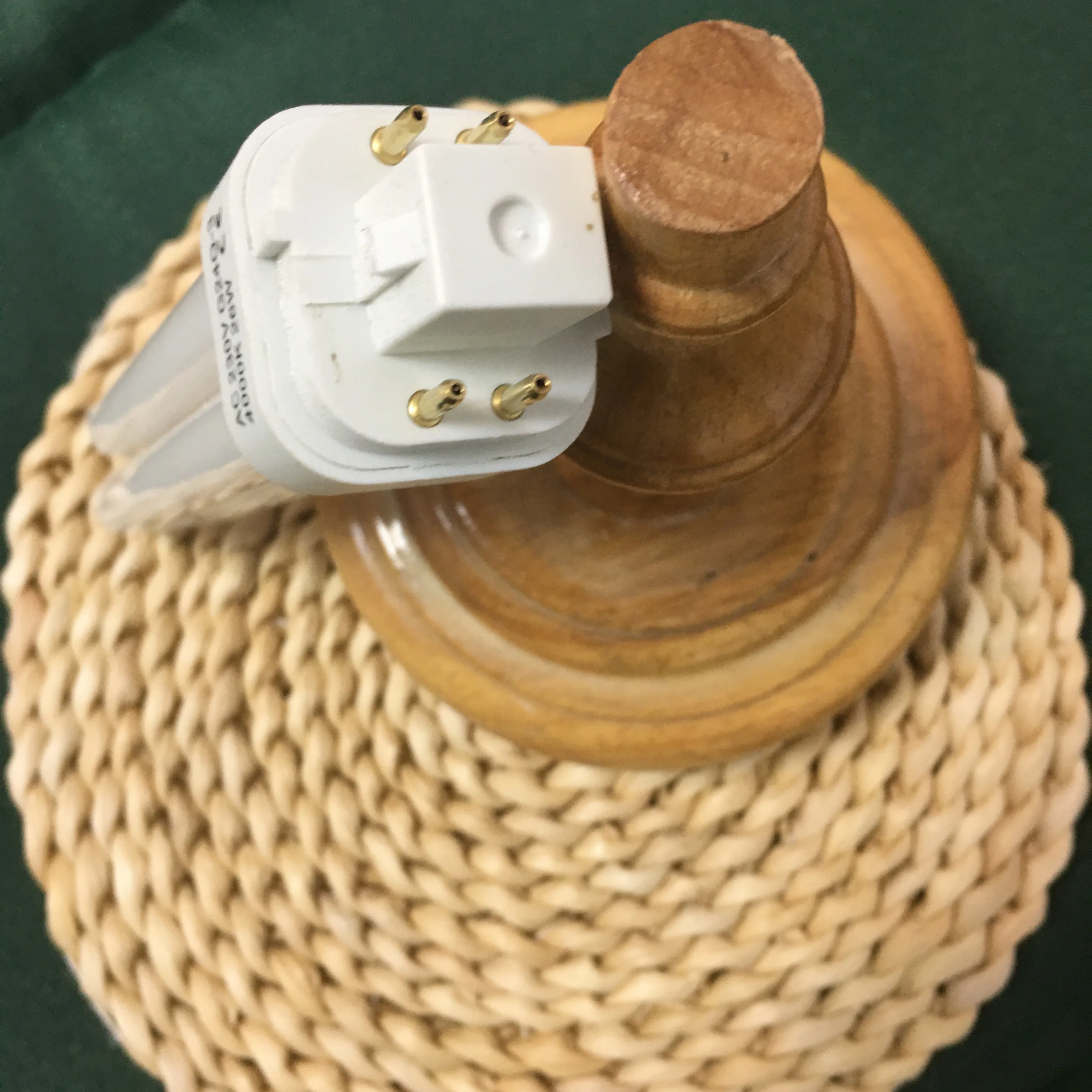 Factory Sale Various 26W 4000K Safe And Reliable Low Maintenance Fluorescent Energy-Saving Lamp