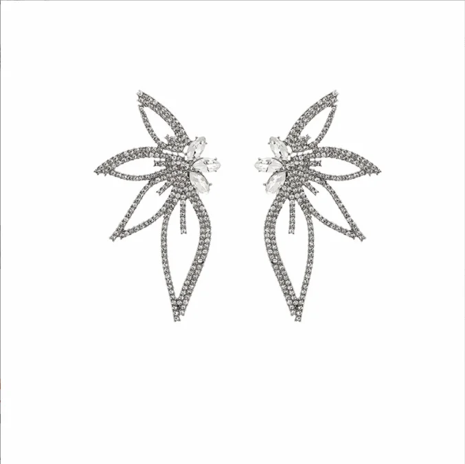 A136 New Sparkling Rhinestone Flower Drop Earrings for Women Dinner Party Wedding Accessories Fashion Luxury Jewelry