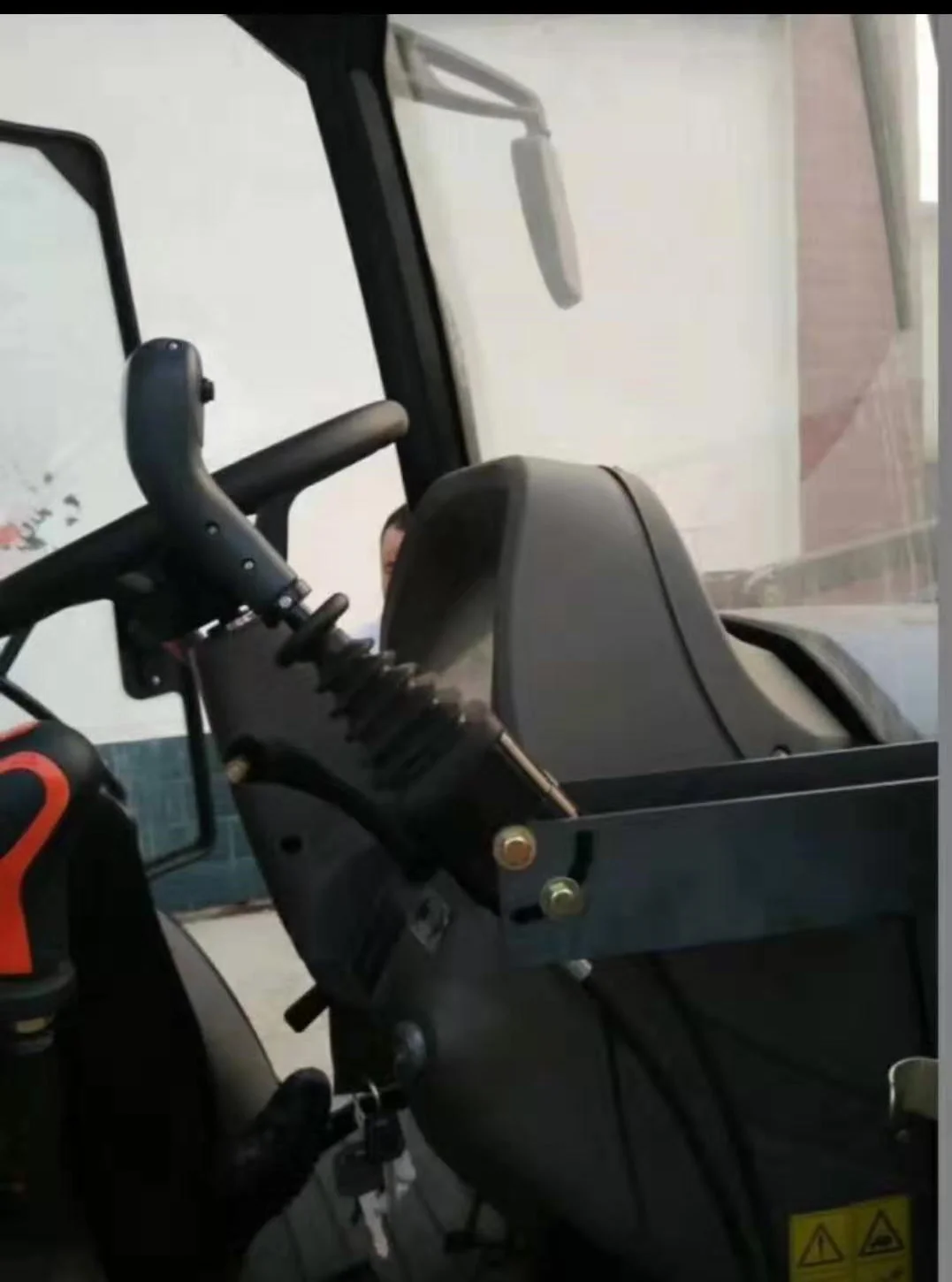 GJ1135B