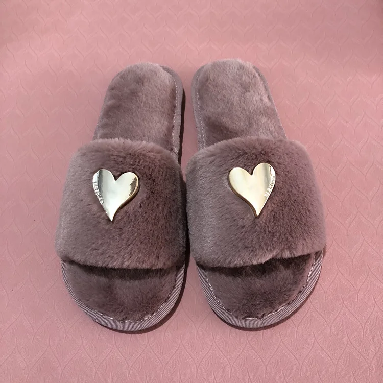 Wholesale 2024 new design Heart shaped decoration Artificial rabbit fur slippers warm soft fluffy plush indoor home slippers