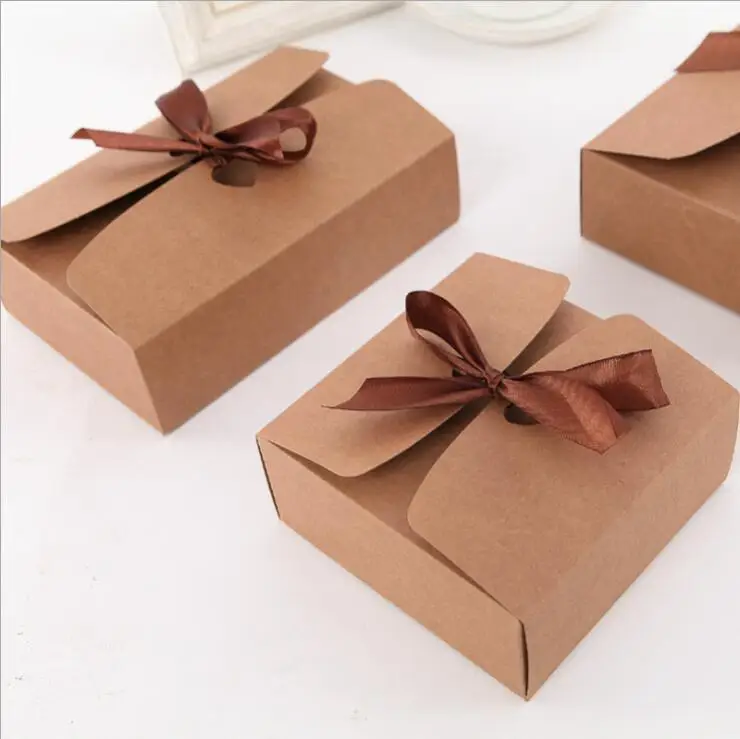 Guangzhou manufacturer custom envelope party wedding favors kraft paper bakery candy chocolate boxes for cake
