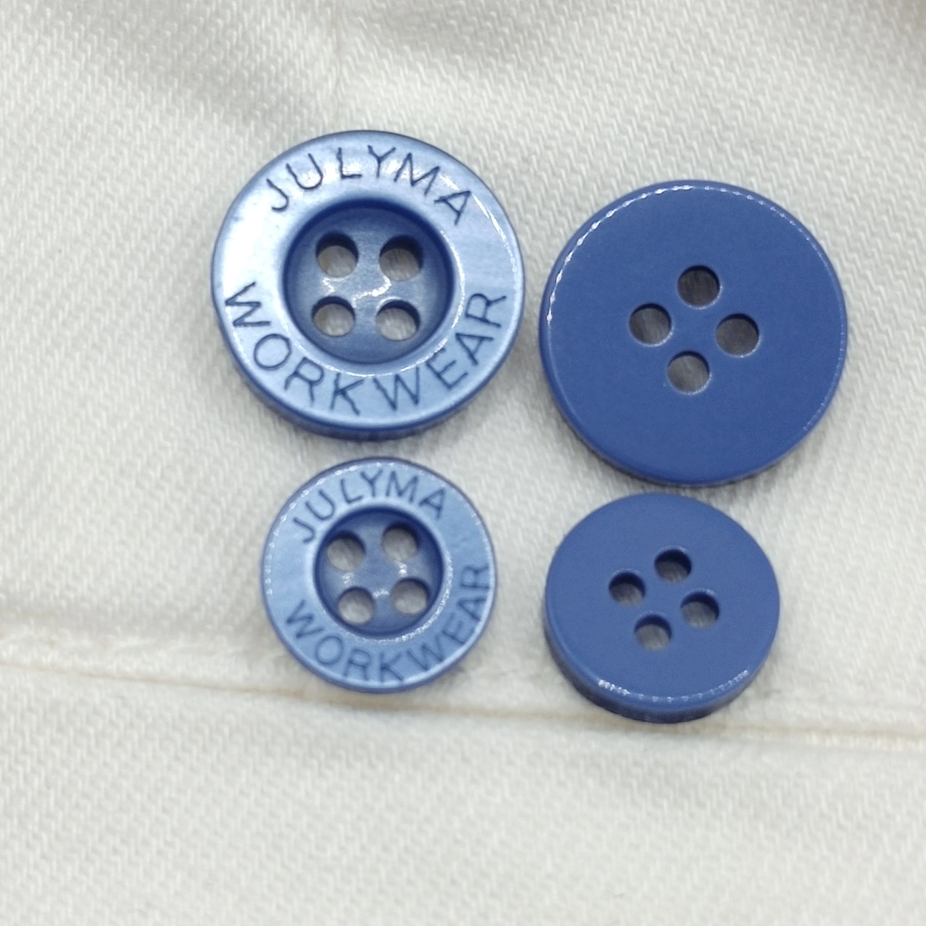 Custom Made Plastic Buttons 4 Holes 15mm Round Clothes Button