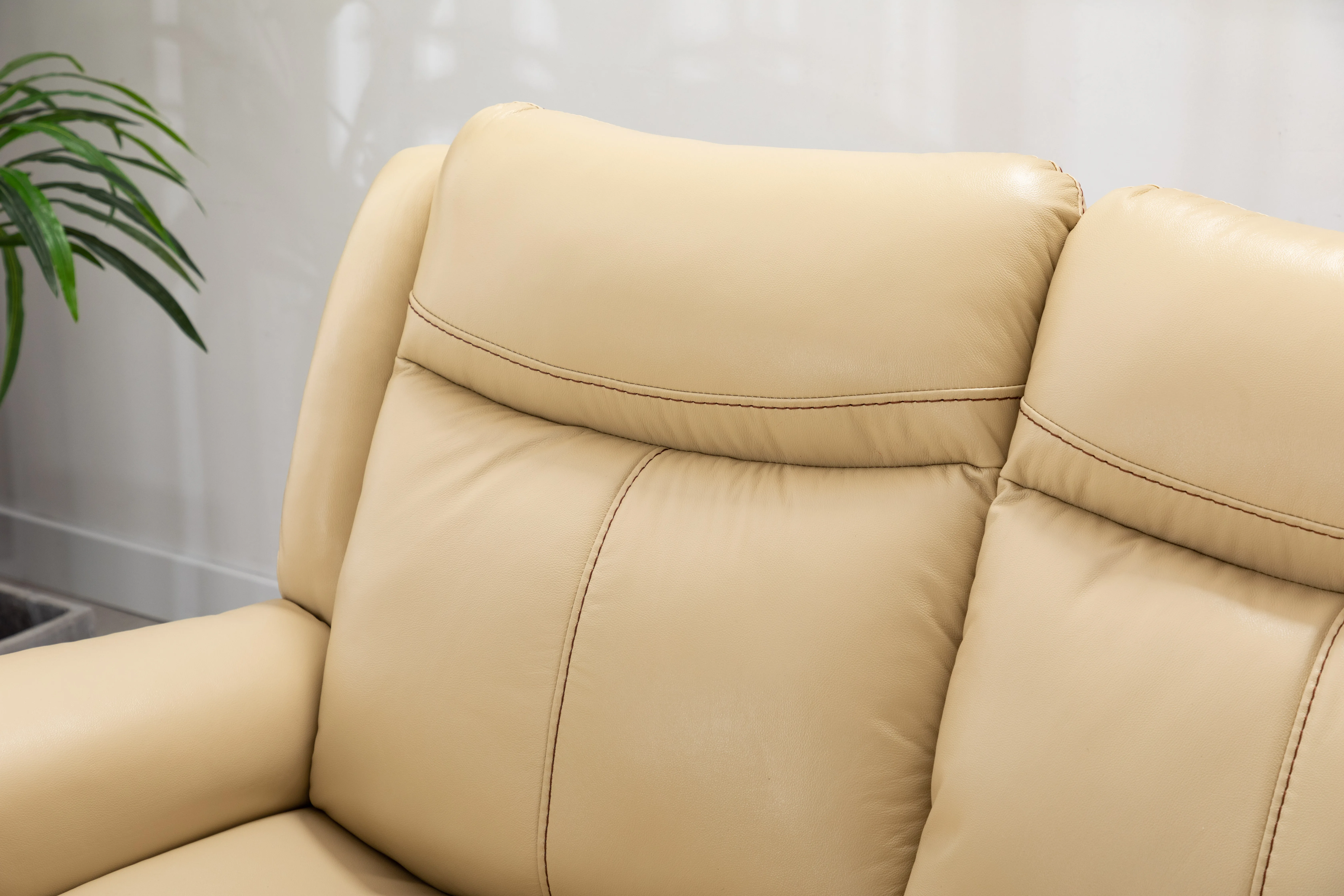 Timeless classic choice of living room sectional sofa