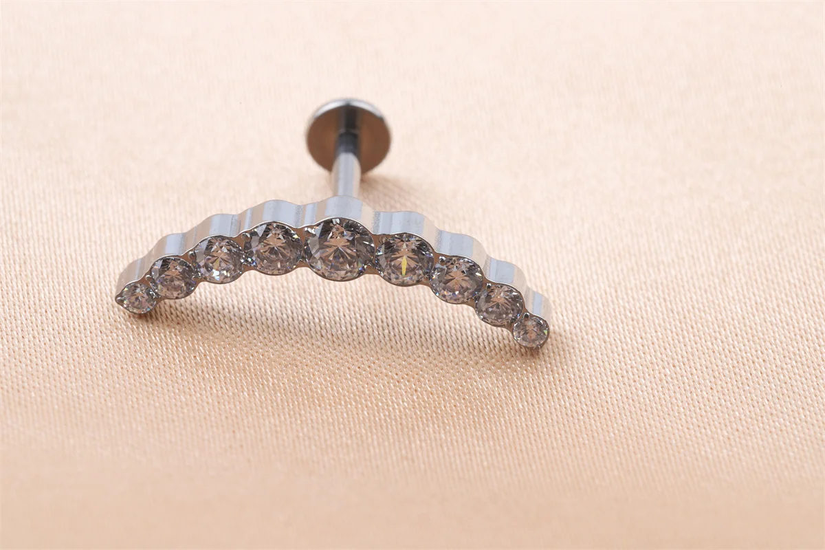 High Quality F136 Titanium Threadless Labret Zircon Internally Threaded Women Piercing Titanium Lip Body Studs