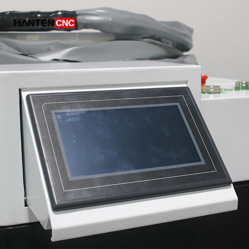 HANTENCNC continuous laser rust removal machine 1000W 2000W 3000W stainless steel oil stain removal laser cleaning machine