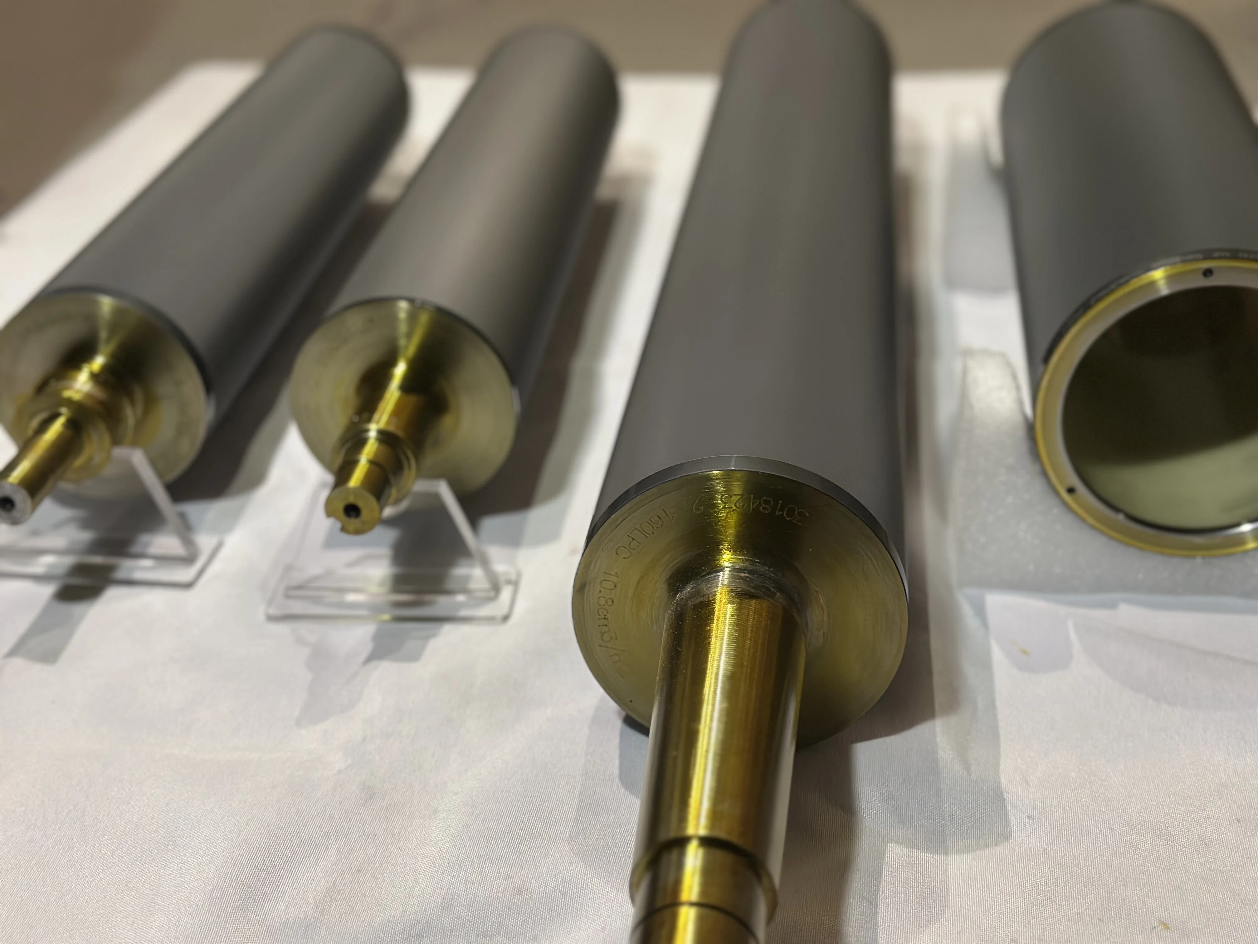 Factory price ceramic anilox roller  Most popular anilox coater Offset printing press varnishing anilox