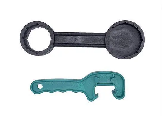 Plastic Drum 2' and 3/4' Bung Wrench Paint Bucket Jerry Can Opener Tool for DIN51 DIN61 DIN71 Cap