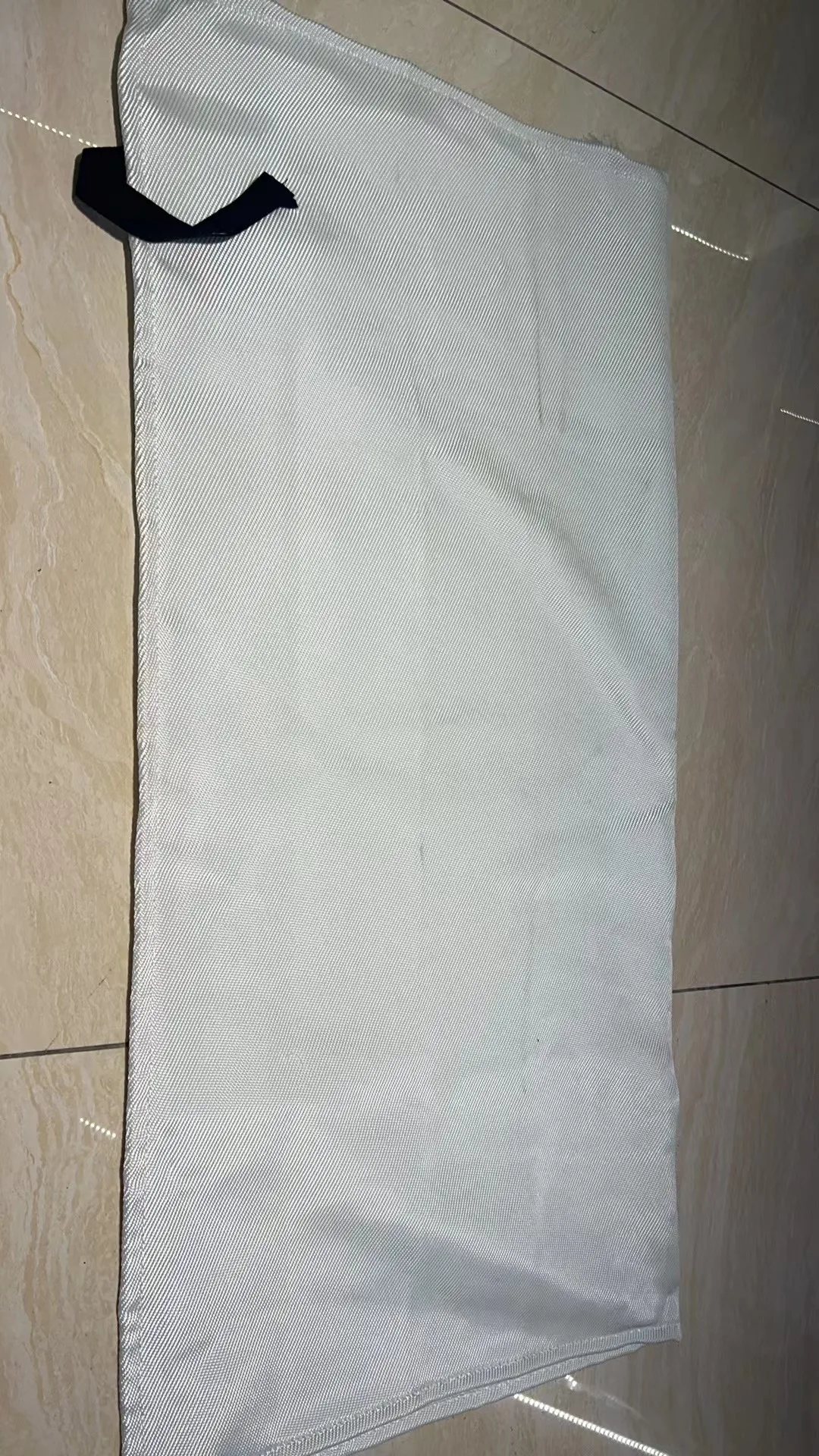 Fire emergency rescue equipment 100% fiber glass fire blanket Fire cover silicon coating blanket 2*2m