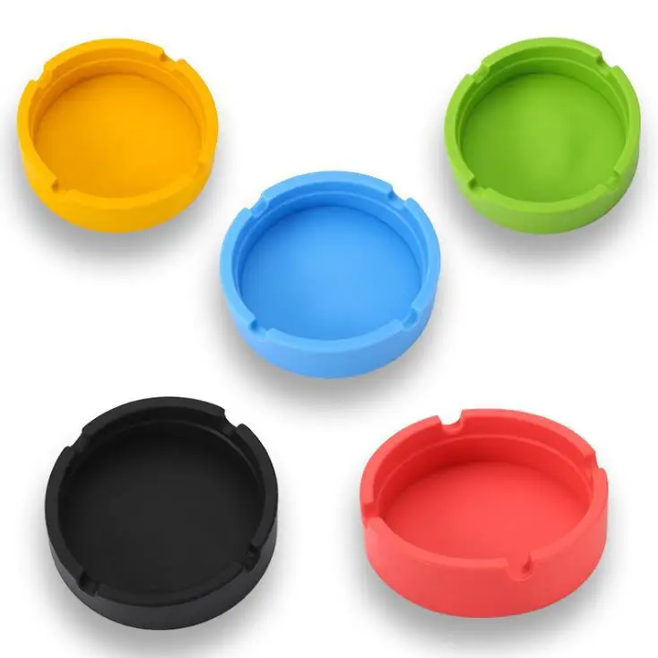 New 2021 Factory Free Sample Heat Resistant Reusable Round Shape Smoking Accessories Silicone Ashtray
