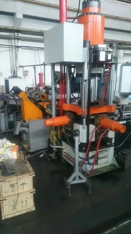 stop valve hot extrusion machine