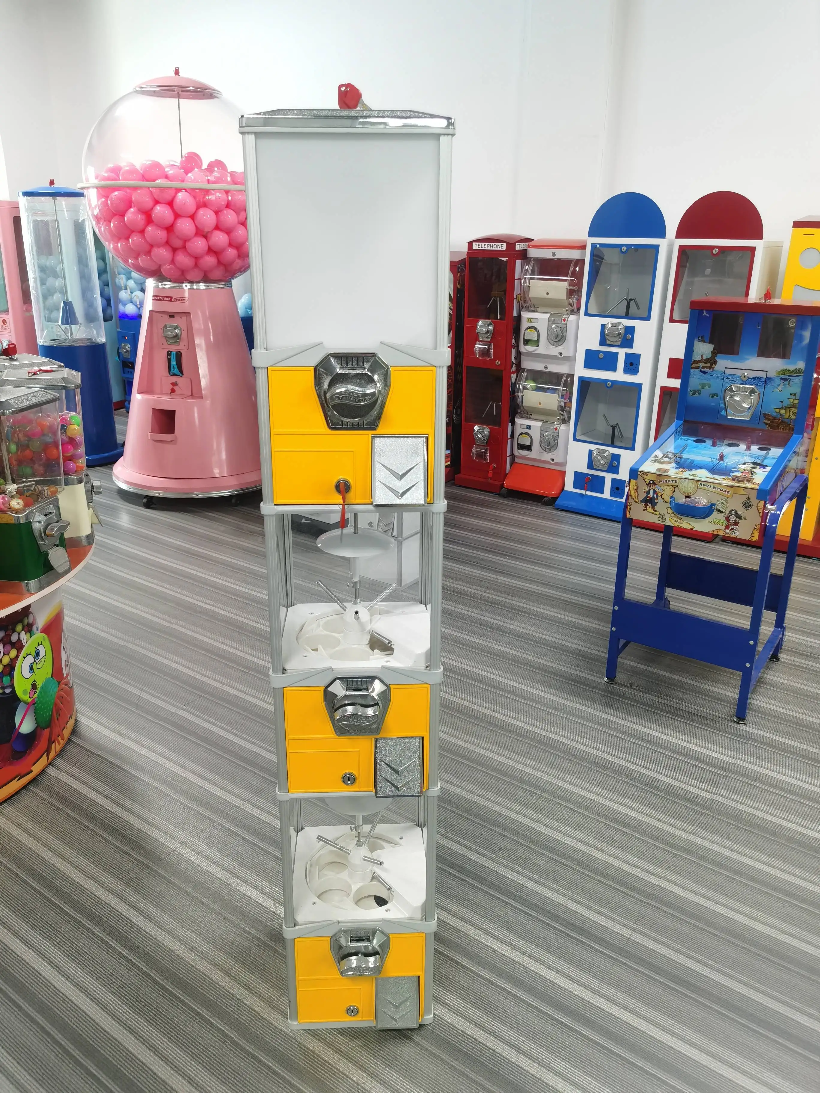 Three-Layer Toys Capsule Vending Machine Two-Inch Rental Use Product