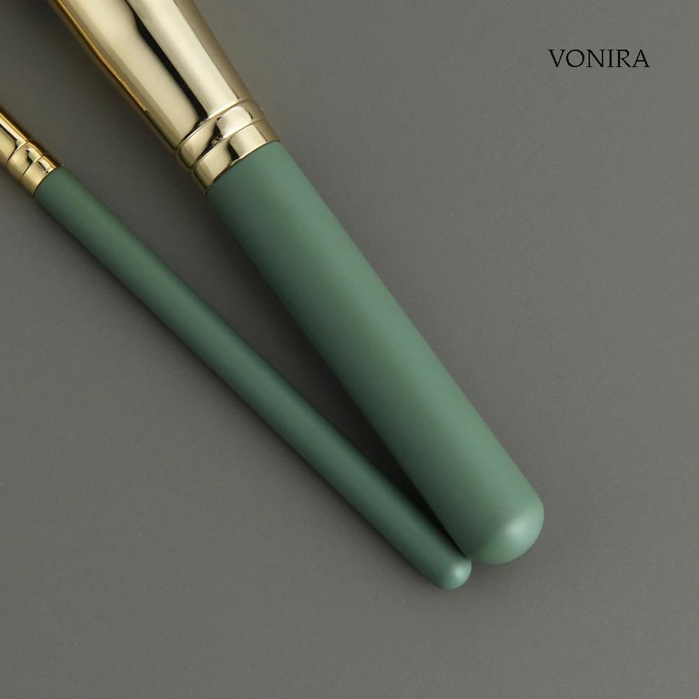 Vonira Fashion 9pcs Matcha Green Makeup Brushes Set Blending Powder Eye Face Brush Makeup Tool Kit OEM ODM Brochas De Maquillaje