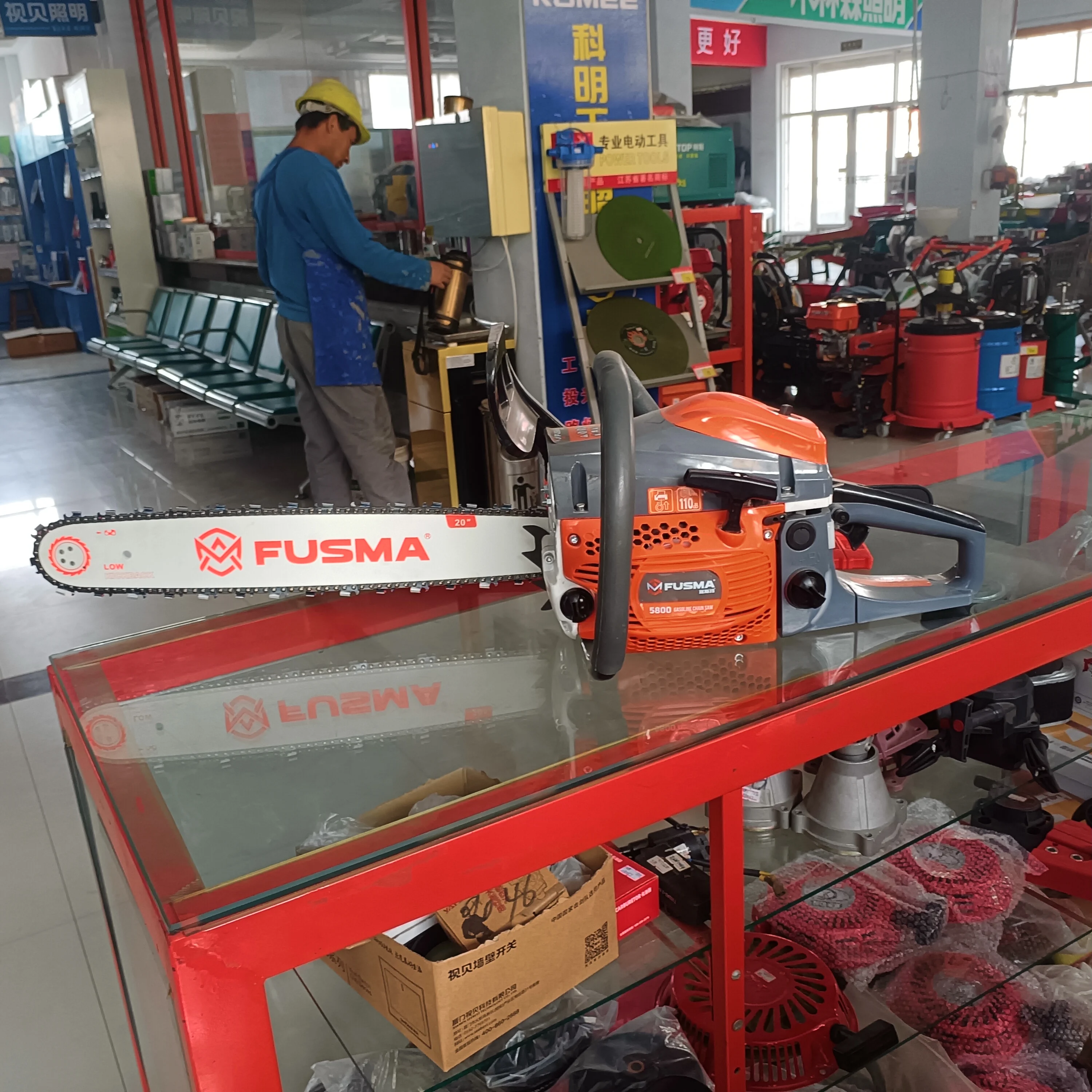 2.4KW 58CC 11500rmin 20in Guide Bar 2 Stroke Industrial & DIY Petrol Cordless Chainsaw Certified by Reach Customizable with OEM