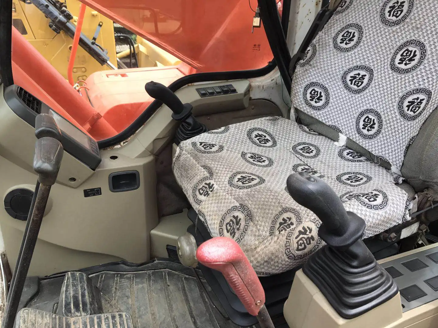 used original Korea Doosan DH220 excavator