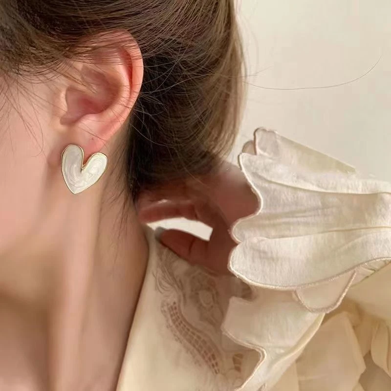 2024 Fashion Waterproof Non Tarnish Heart Cute Earrings For Girl