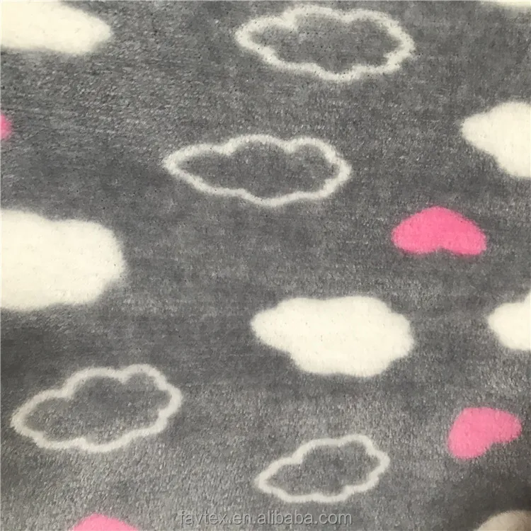 Wholesale 100% Polyester Customized Giraffe/Frog Printed Flannel Fleece Fabric For Nightgown