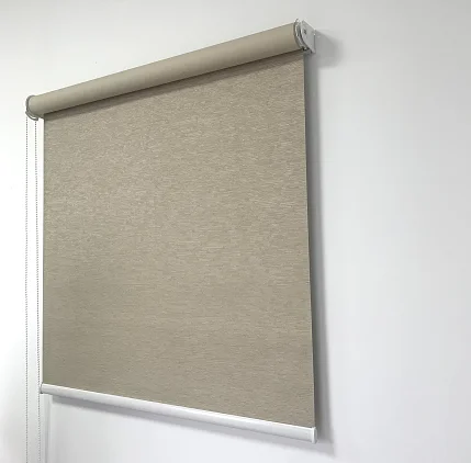 Cheap Colorful 100 Polyester Window Roller Blind Fabric Customized Sun Style Office