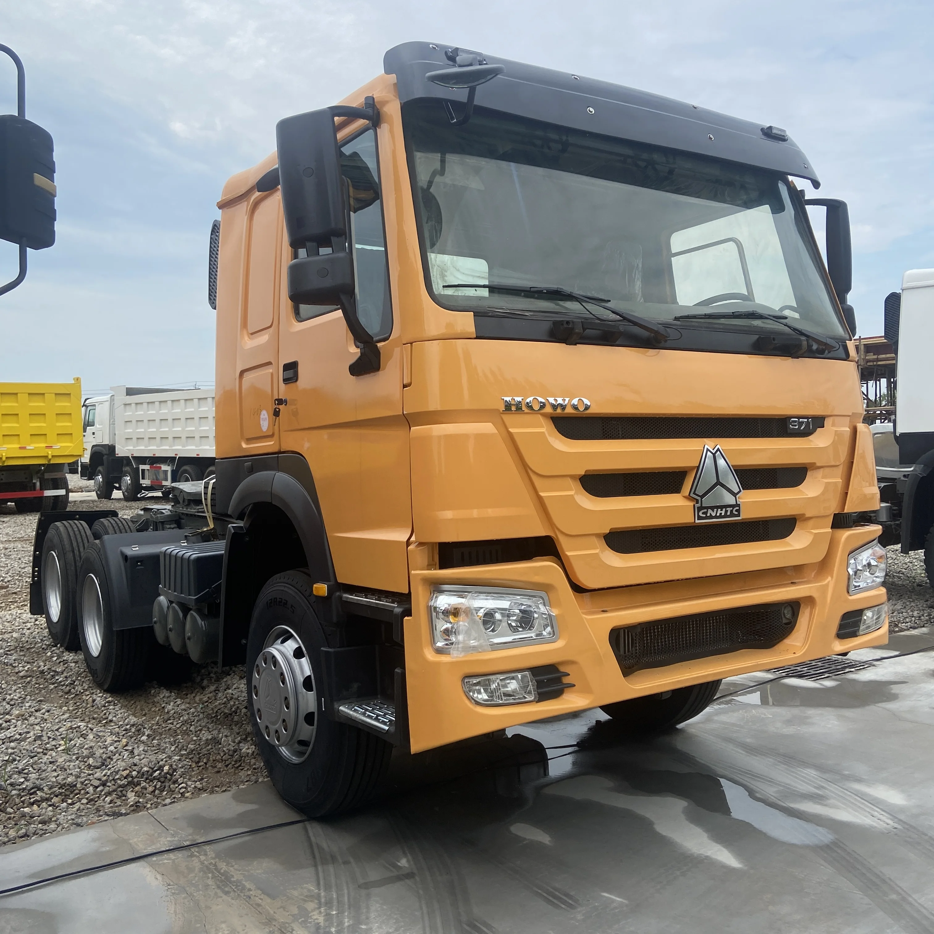 Подержанный Sinotruk HOWO 6x4 371 420 л.с. 10-колесный трактор самосвал Грузовые грузовики продажа идеального состояния дизельного топлива правая ручная работа Weichai