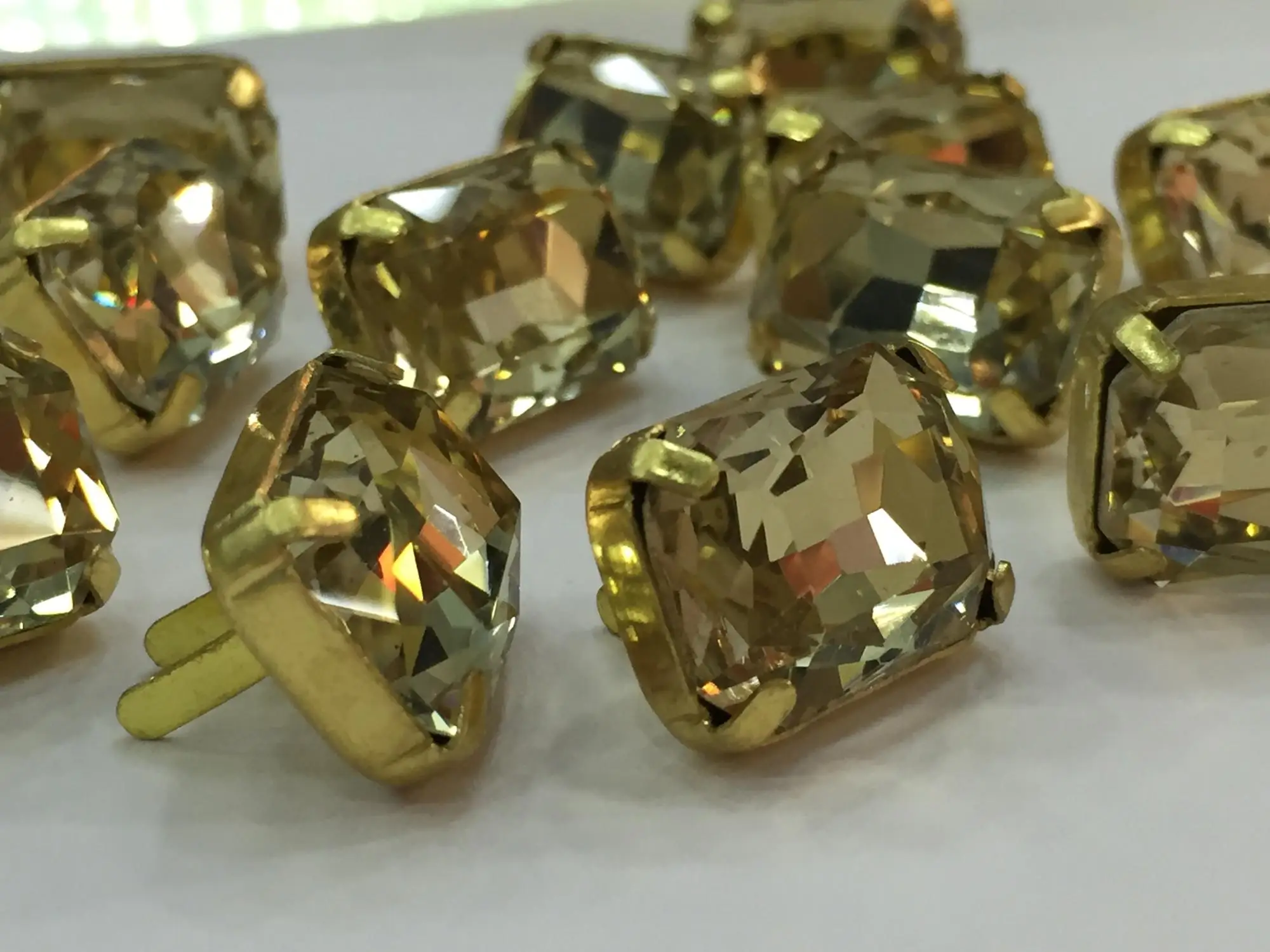 Factory Price Best K9 Quality Shape Crystal Bead With Claws Sew On Rhinestone For Garment Decoration