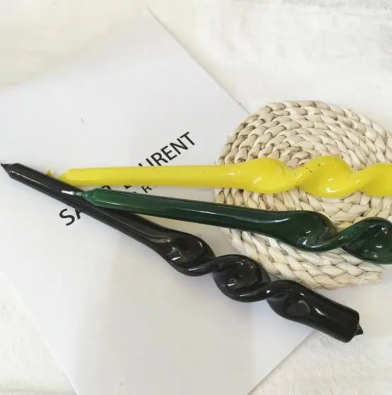 wholesale factory custom long stick paraffin wax pillar twisted candle