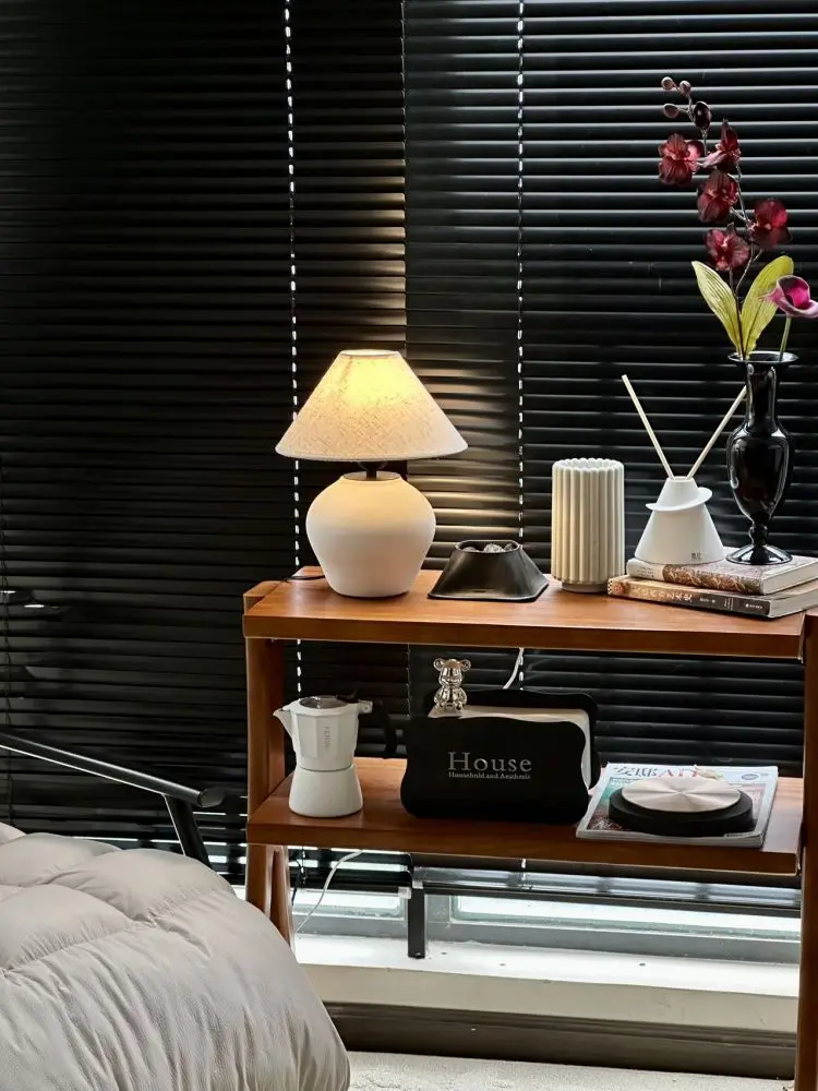 High quality cheap price home creative ceramic table lamp Japanese hotel living room bedside desk lamp