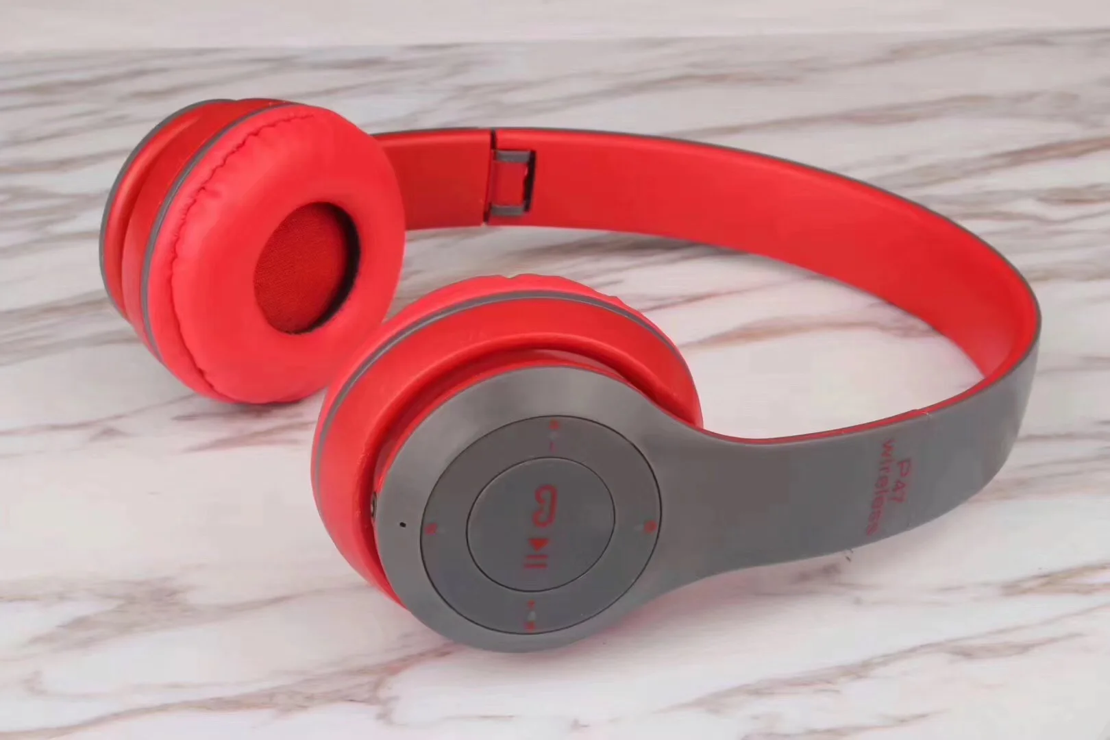 P47 Sans Fil Stereo Wireless Headphone Foldable Cheap Price High Quality