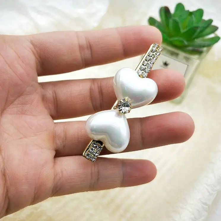 MIYOUKE Girl Oem/Odm Wedding Pearl Custom Hight Quality Salon Clearance wholesale Acrylic Metal Rhinestone Butterfly Hair Clip