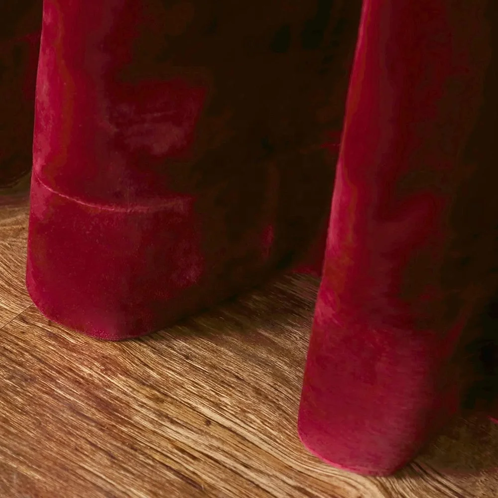 Factory price solid warm soft velvet luxury christmas eyelets curtain