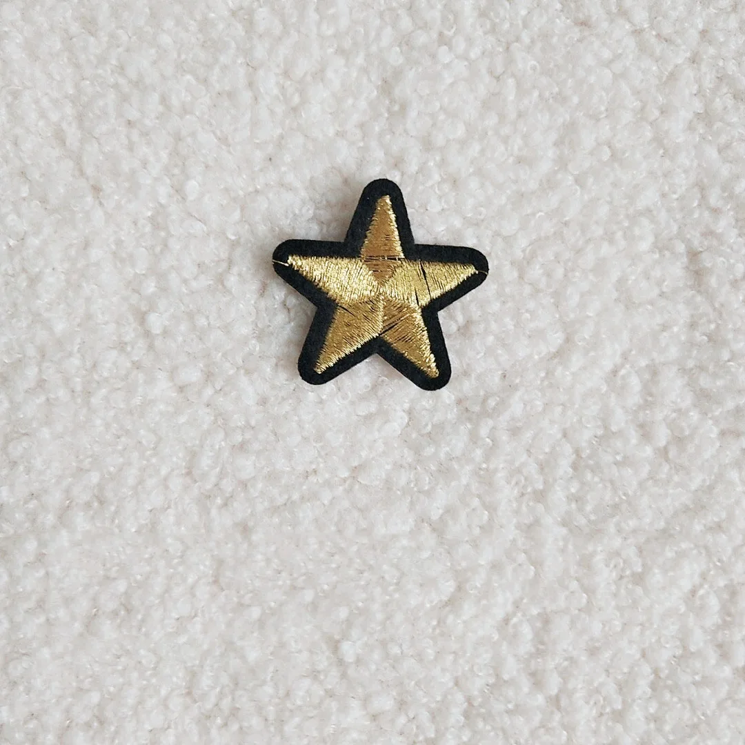 Embroidered Patches Clothing Iron on Heat Transfer Patches Wholesale Embroidered Patches