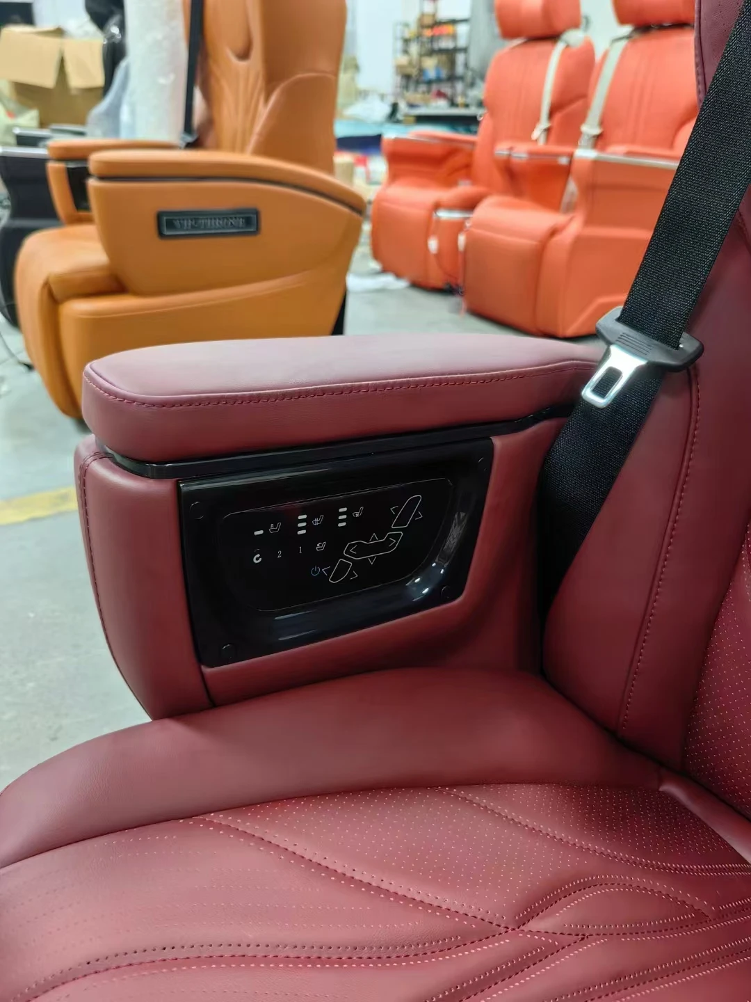 OTW-AEF4.0-ST New style hyundai carnival seats swivel reclining vip conversion camper luxury van seats with electric footrest