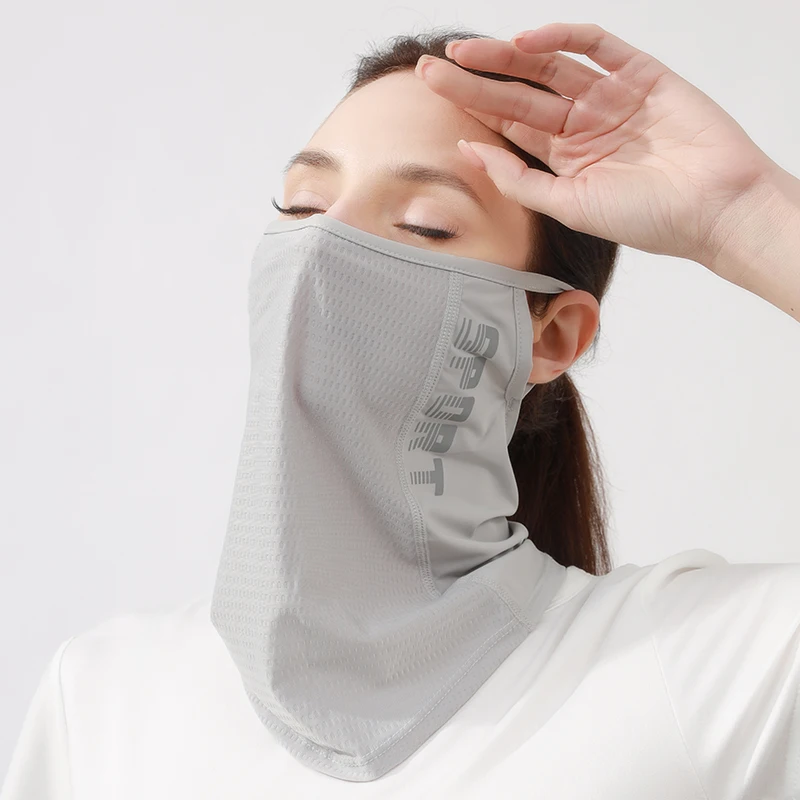 Wholesale Custom Women Outdoor Sport Summer Sun Protection UPF 50+ Breathable Ice Silk Neck Gaiter Scarf Bandanas with Ear Loop