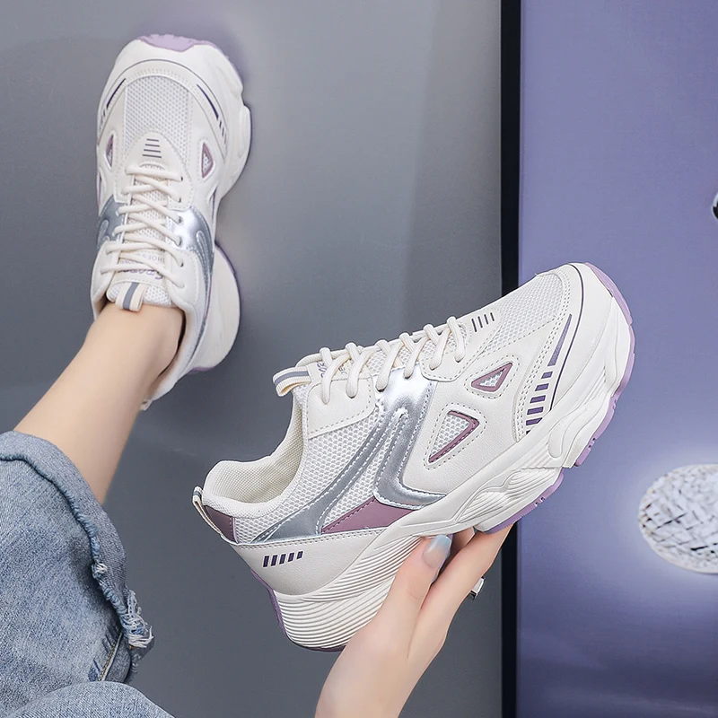 Wholesale hot fashion new white shoes women casual sport woman shoes summer comfortable skateboard whit shoes ladies for women