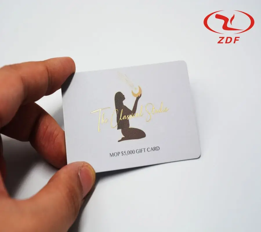 Factory wholesale Customized printed PVC Gift card VIP membership Loyalty Card signature panel with embossed number