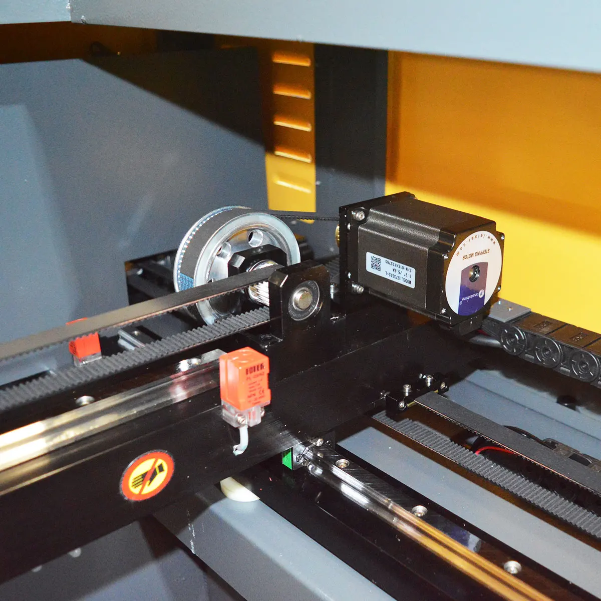 900*600mm industrial laser cutting machine Leather/acrylic/wood/felt/fabric cutting machine laser cutting machine 6090