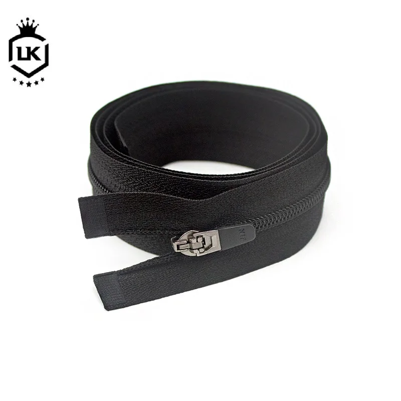 Lanke Okeo tex Good Quality No 3 Nylon Zipper 20cm With Anti Silver YG Slider Rubber Zipper Puller And Plastic Zipper Pinbox