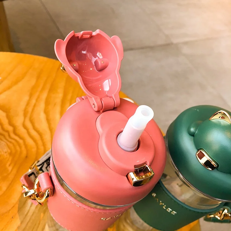 
Hot Sale 550ML Back To School Children Bpa Free Eco Friendly Sports TRITAN Plastic Water Bottles With Straw 