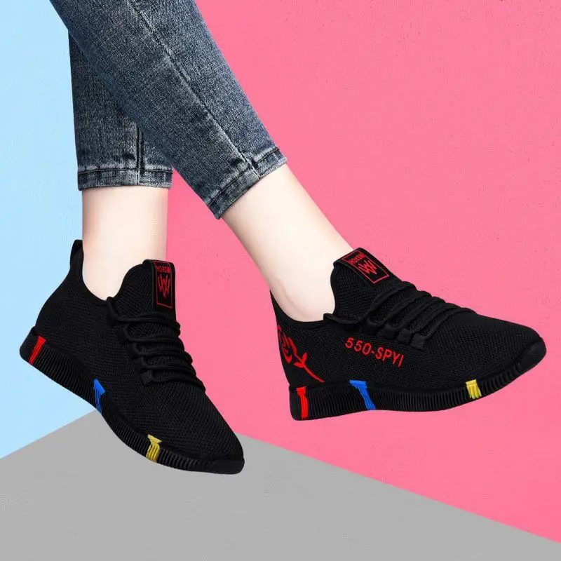 Selling Well Shoes women 2024 new old cloth shoes breathable flying woven sports fashion ladies casual