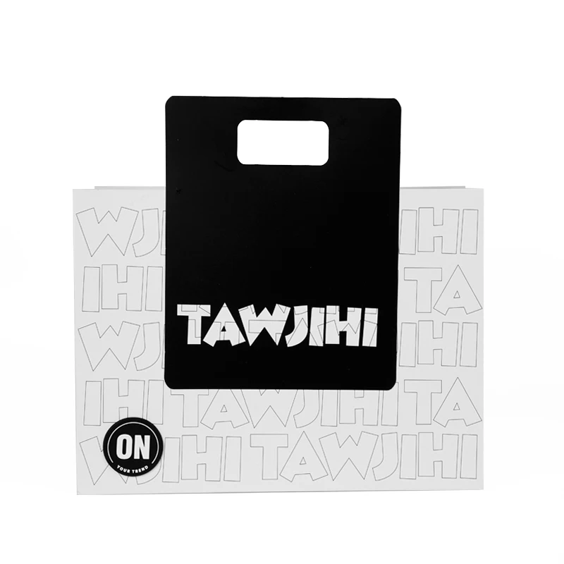 Wholesale Fashion Luxury Gift Shopping Commercial White Card Paper Bag Suitable For Business Buying Paper Bag Handbag