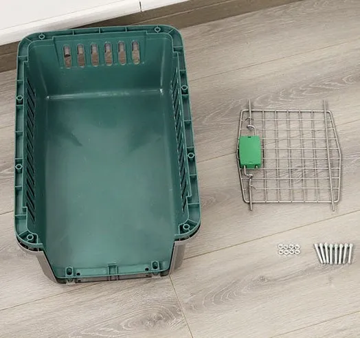 Hot Sale Dog Transport Box Airline Approved Pet cat Carrier bag Plastic House Pet Cages