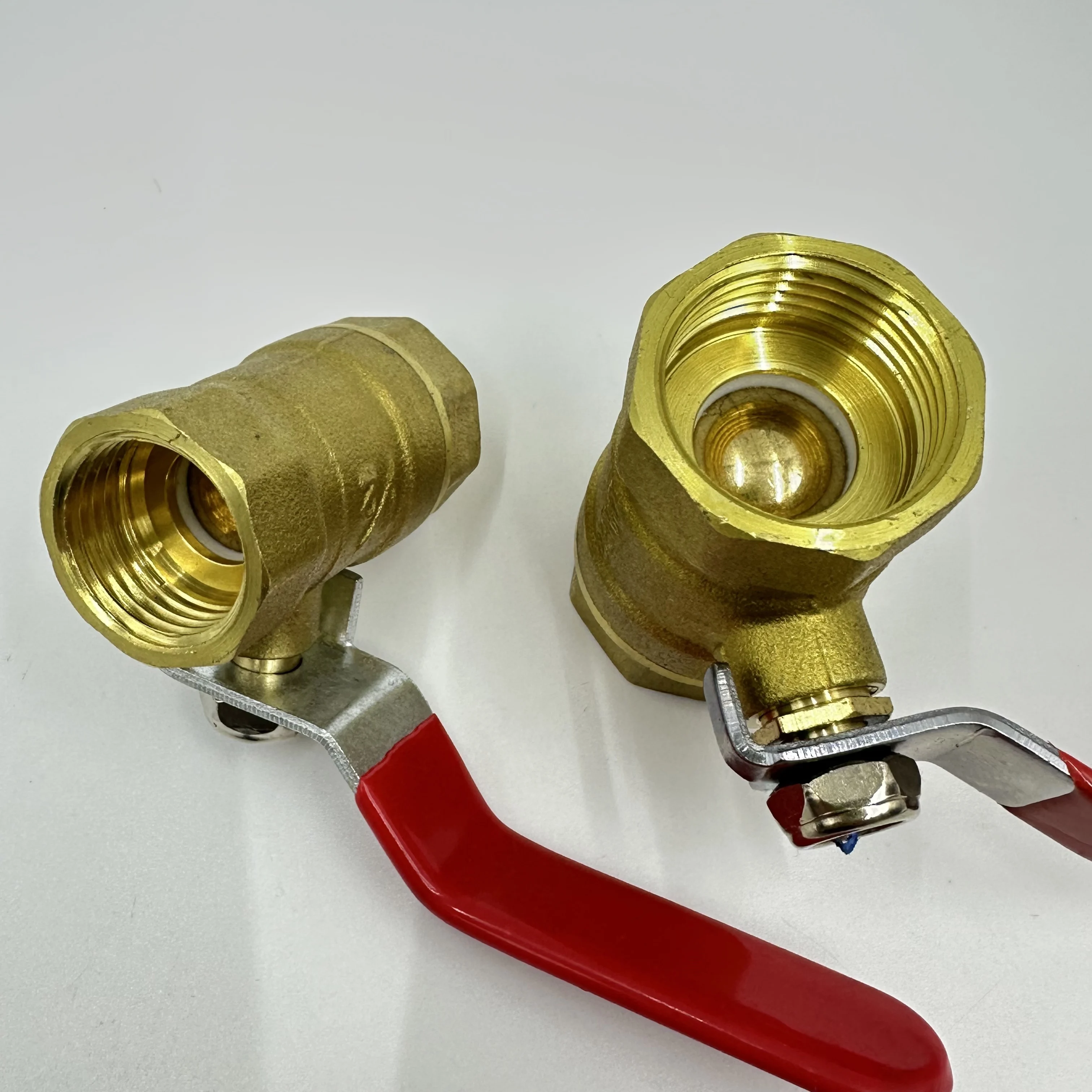 Медный шаровой клапан с резьбой NPT DN15 DN20 DN25 кованый латунный красной ручкой
