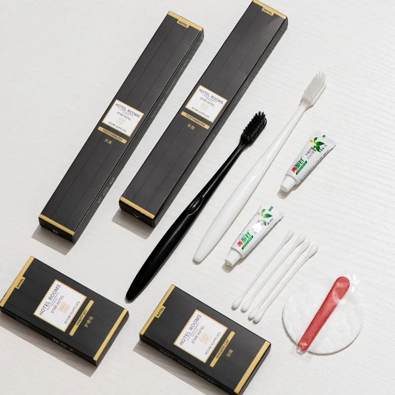 Guangzhou Customized Dry Shampoo Toothbrush Toiletries Set  Hotel Aminities Accessories for Hotel Guest Kit