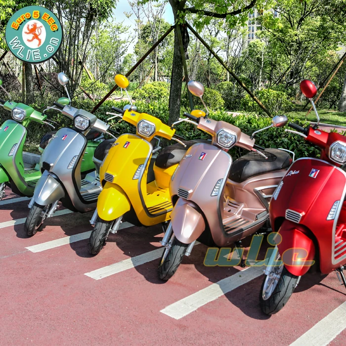 125cc gas scooter Veracruz 125 (Euro 5) with EEC Euro-4 certificate