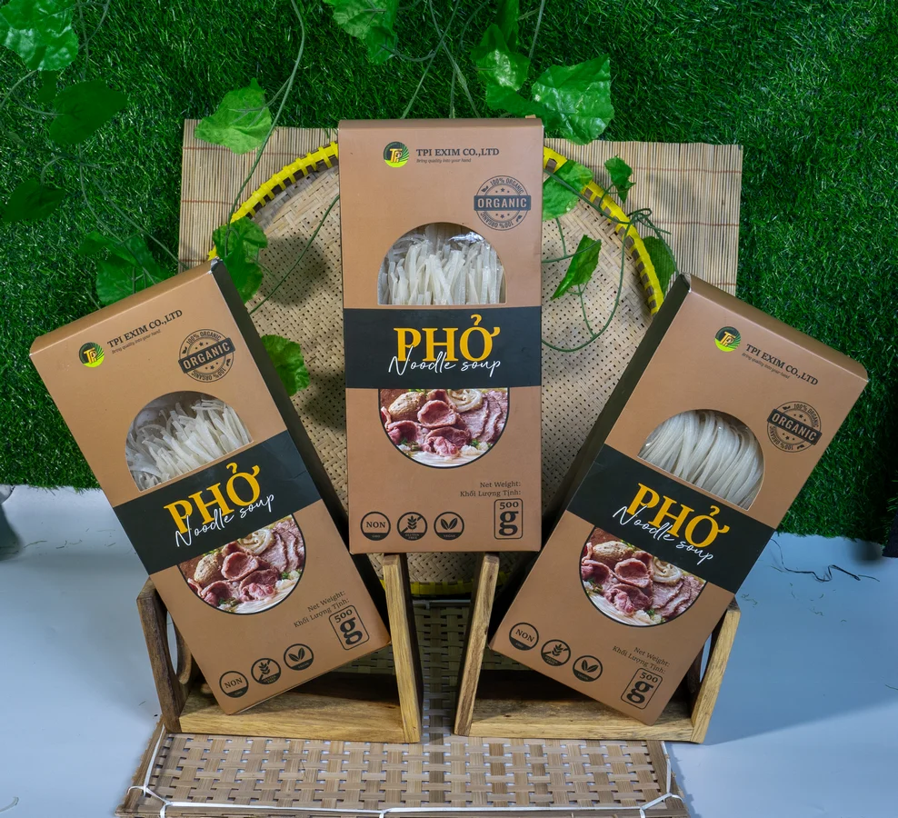 Горячий продукт OEM Service-свежая рисовая вермишель 300 грамм готовая к экспорту с вьетнамской фабрики 2024