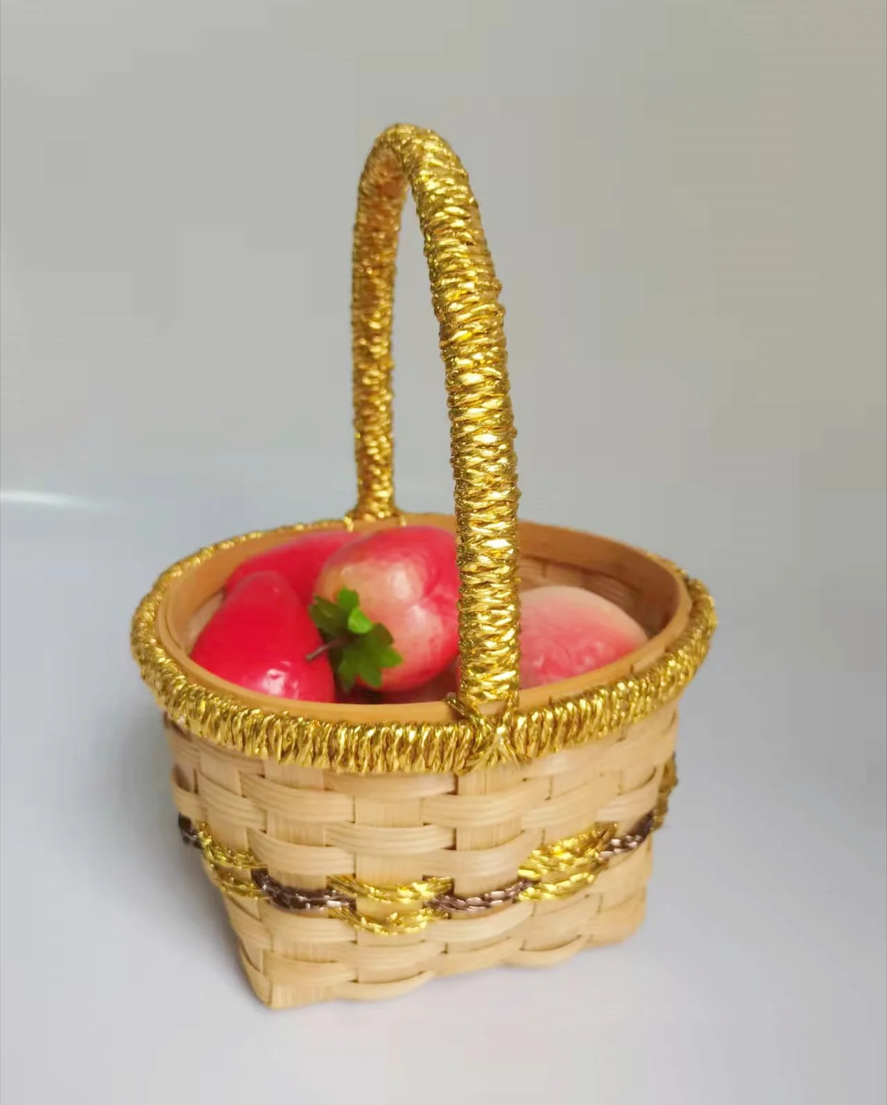 Handmade Eco-friendly Round Poplar Wood Basket With Handle And Lace Rim Woven Home Decor Storage Basket