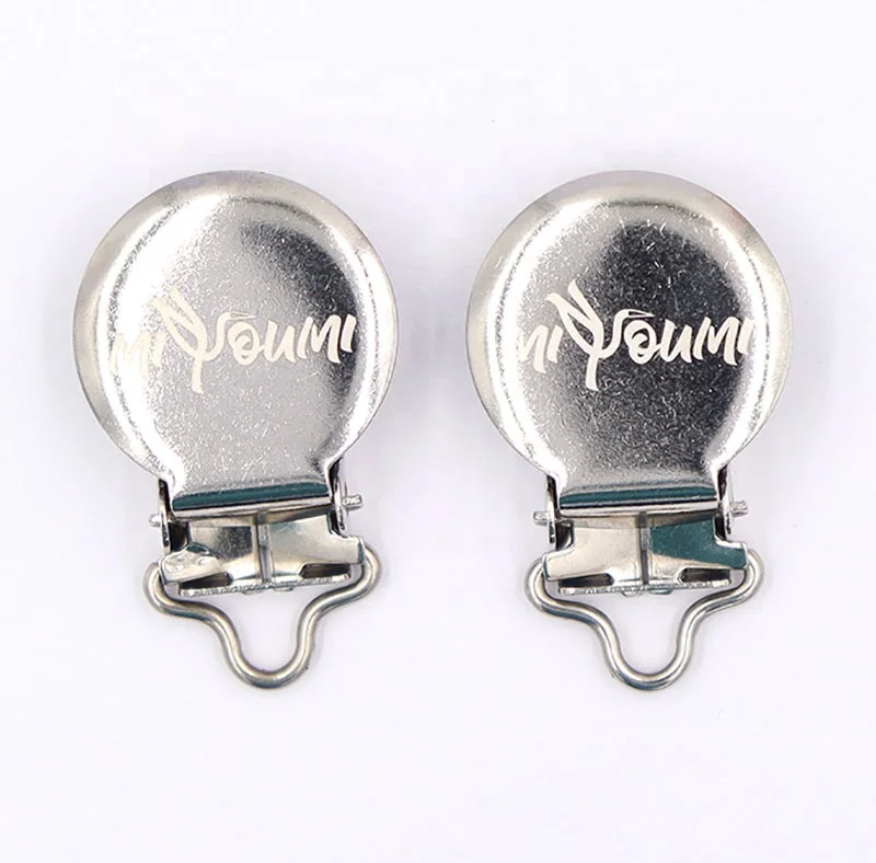 Производитель высококачественных металлических подтяжек с круглой поверхностью 3/4 дюйма, зажимы для пустышки из нержавеющей стали с лазерным логотипом