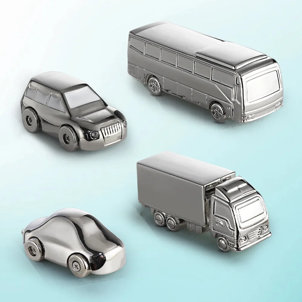 Wholesale Custom  Metal car Keychain 3d Mini Large Truck Model school bus Metal Keychain