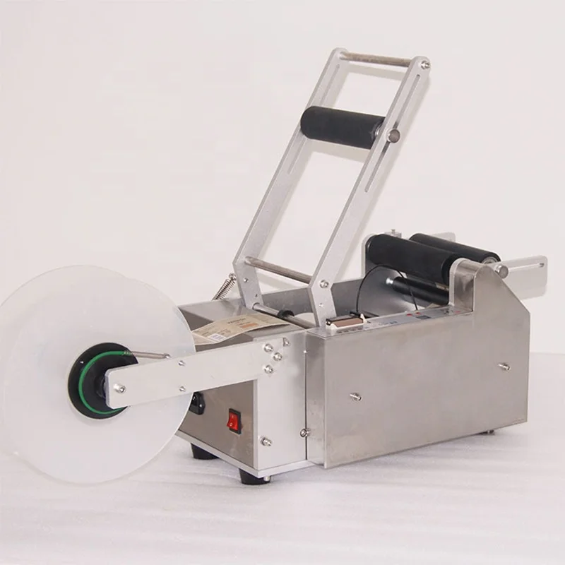 High Efficiency  Conveyor Desktop Round Bottle Labelling Machine