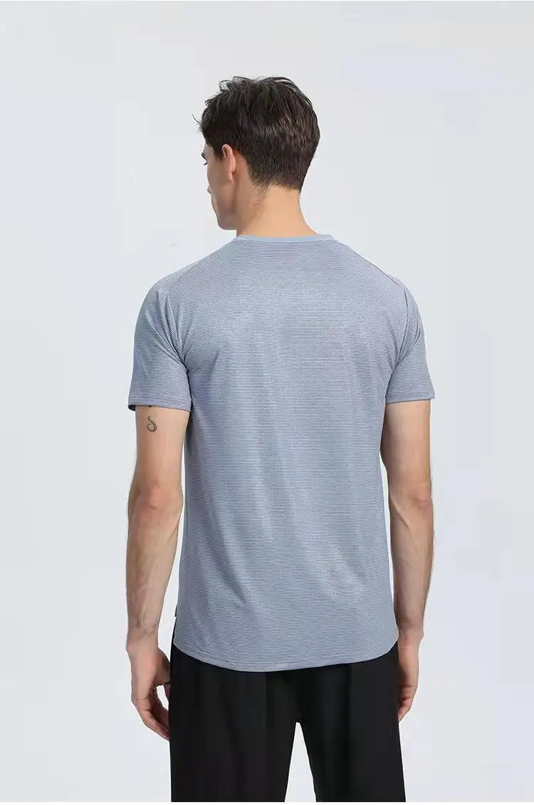 New Arrival Hot Popular Reflective Strips Outdoor Sports Running Breathable Training Sport T Shirt Men Gym