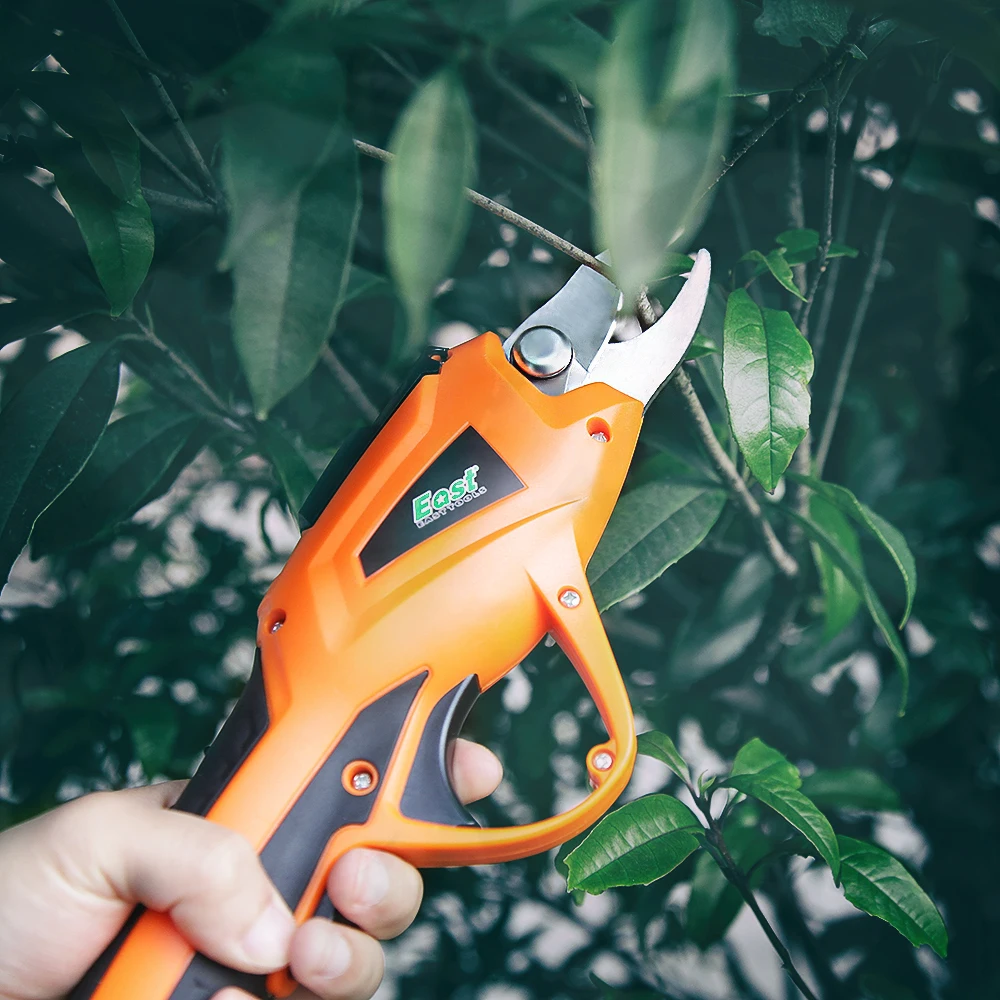 2023 HOT SALE 3.6 V Long Reach Telescopic Electric Punner Retractable Garden T Tree Multifunctional Scissors